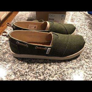 TOMS Pine Heritage Canvas Biminis